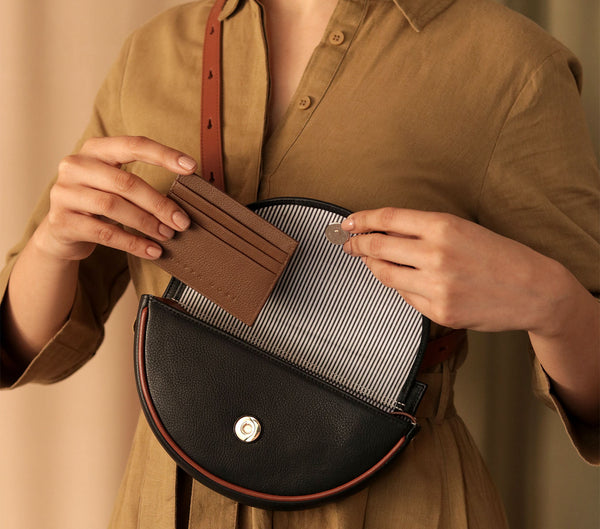 CRESCENT BELT BAG LEATHER