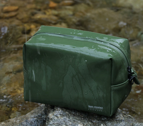 HYDRO DOPP KIT