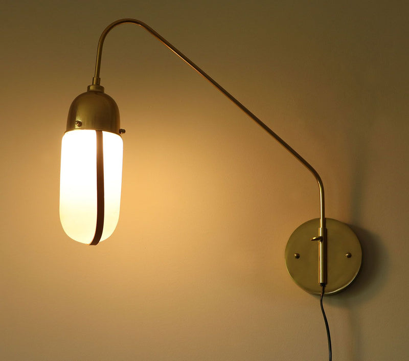 Hoover Wall Lamp